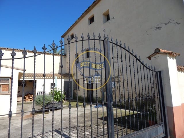 3 sypialnia Willa na sprzedaż w Ontinyent z basenem garażem - 800 000 € (Ref: 7038926)