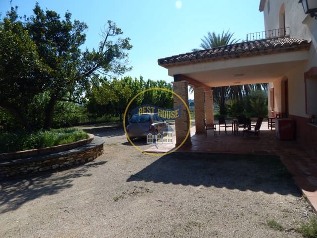 3 sypialnia Willa na sprzedaż w Ontinyent z basenem garażem - 800 000 € (Ref: 7038926)