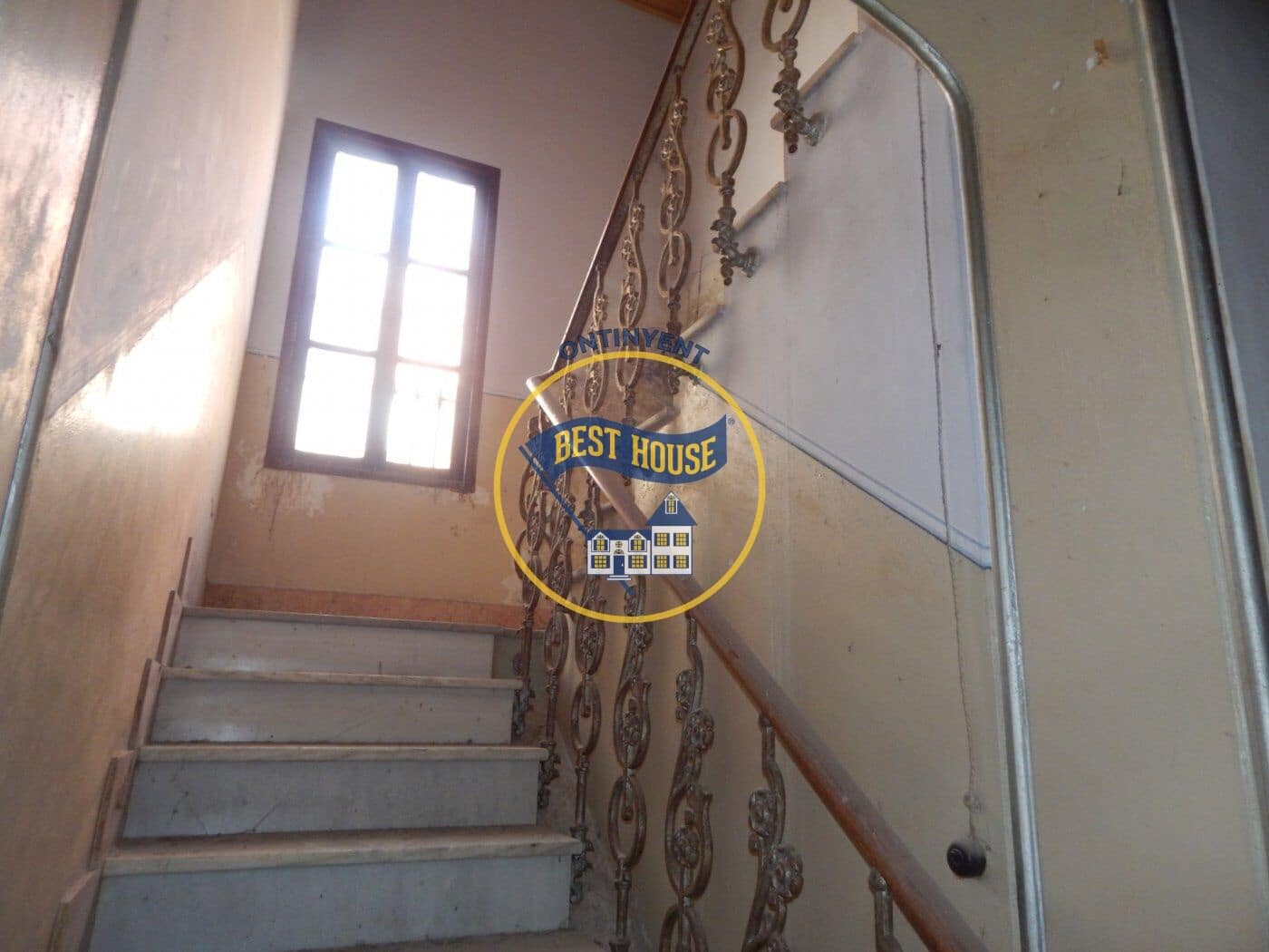 4 bedroom Townhouse for sale in Aielo de Malferit - € 40,000 (Ref: 7345653)