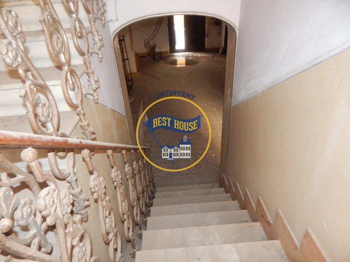 4 bedroom Townhouse for sale in Aielo de Malferit - € 40,000 (Ref: 7345653)
