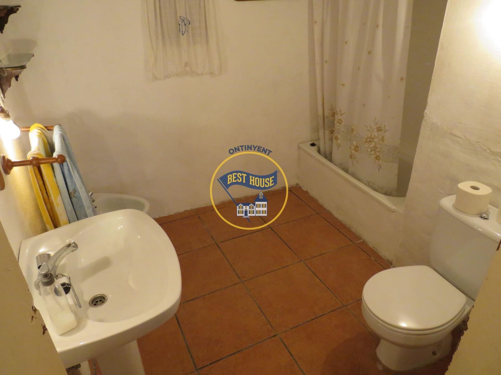 7 soveværelse Byhus til salg i Bocairent - € 57.000 (Ref: 7557391)