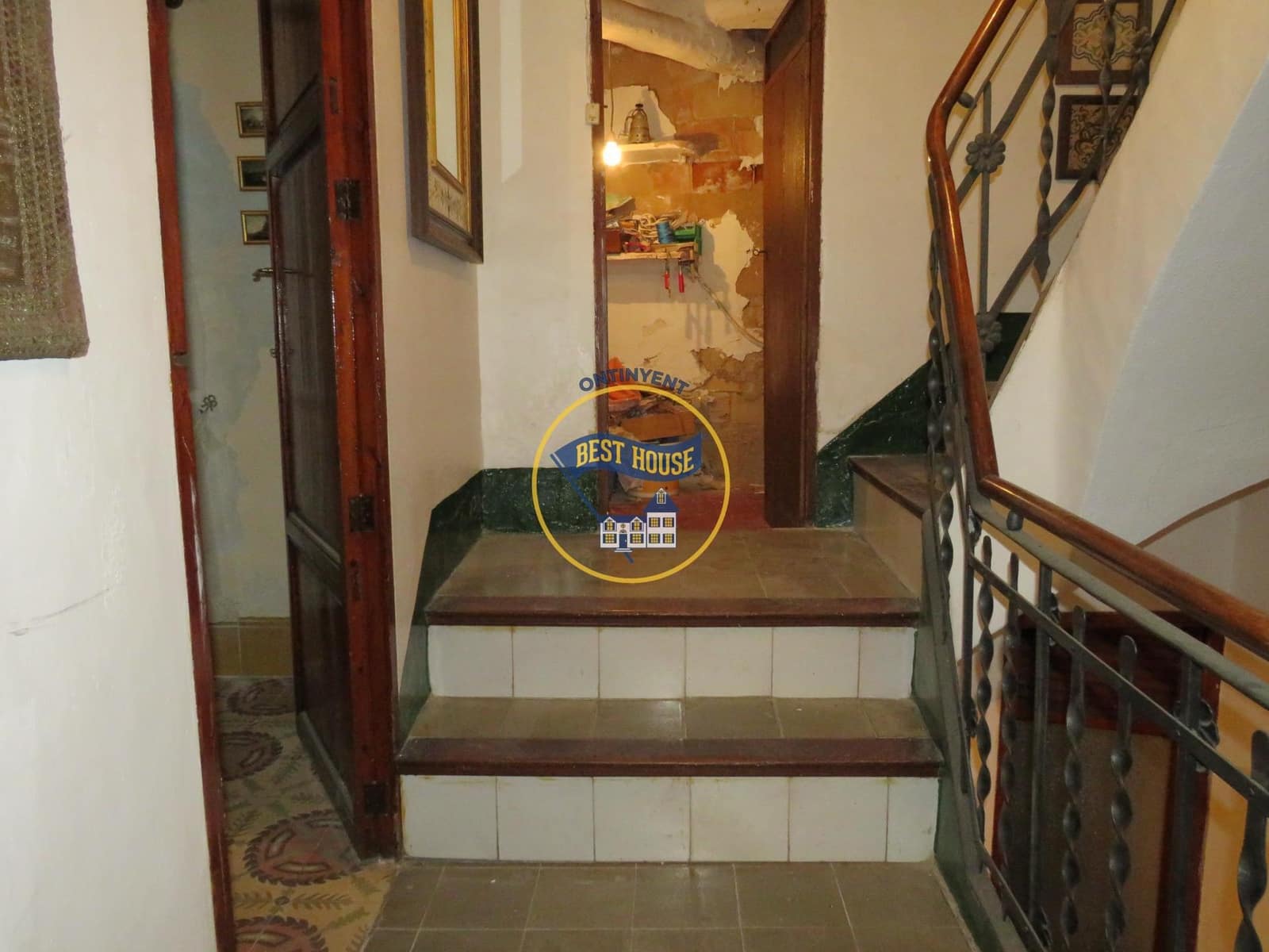 7 soveværelse Byhus til salg i Bocairent - € 57.000 (Ref: 7557391)