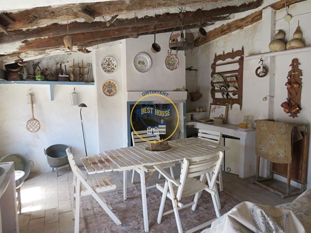 7 makuuhuone Omakotitalo myytävänä paikassa Bocairent - 57 000 € (Ref: 7557391)