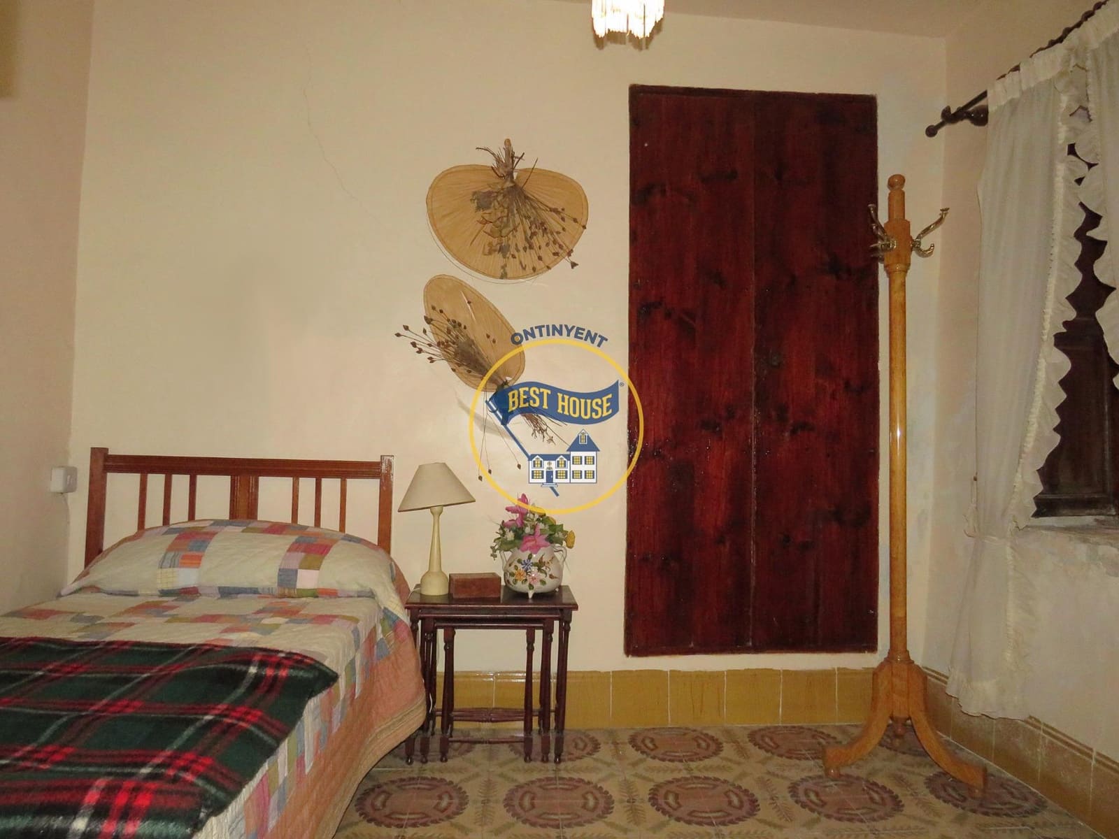 7 soveværelse Byhus til salg i Bocairent - € 57.000 (Ref: 7557391)