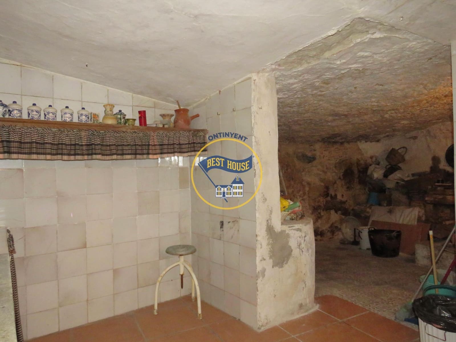 7 soveværelse Byhus til salg i Bocairent - € 57.000 (Ref: 7557391)