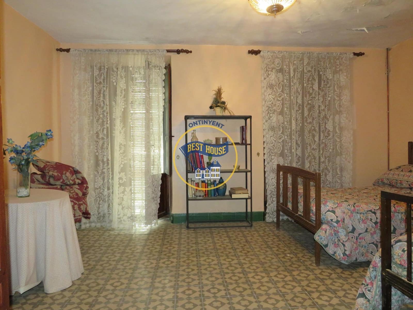 7 soveværelse Byhus til salg i Bocairent - € 57.000 (Ref: 7557391)