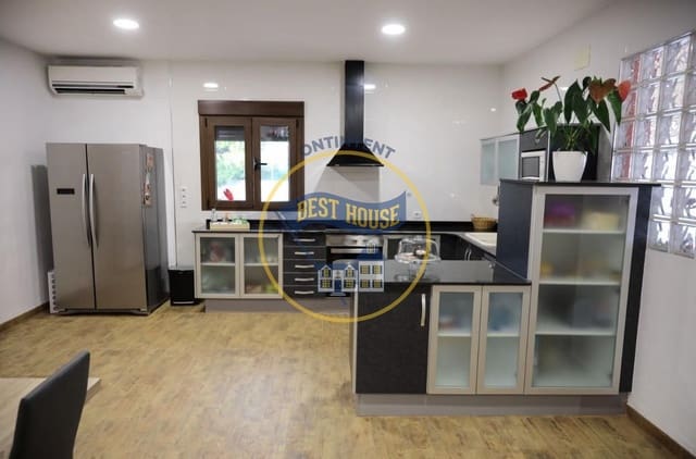 4 soverom Villa til salgs i L'Olleria med svømmebasseng garasje - € 320 000 (Ref: 7560485)