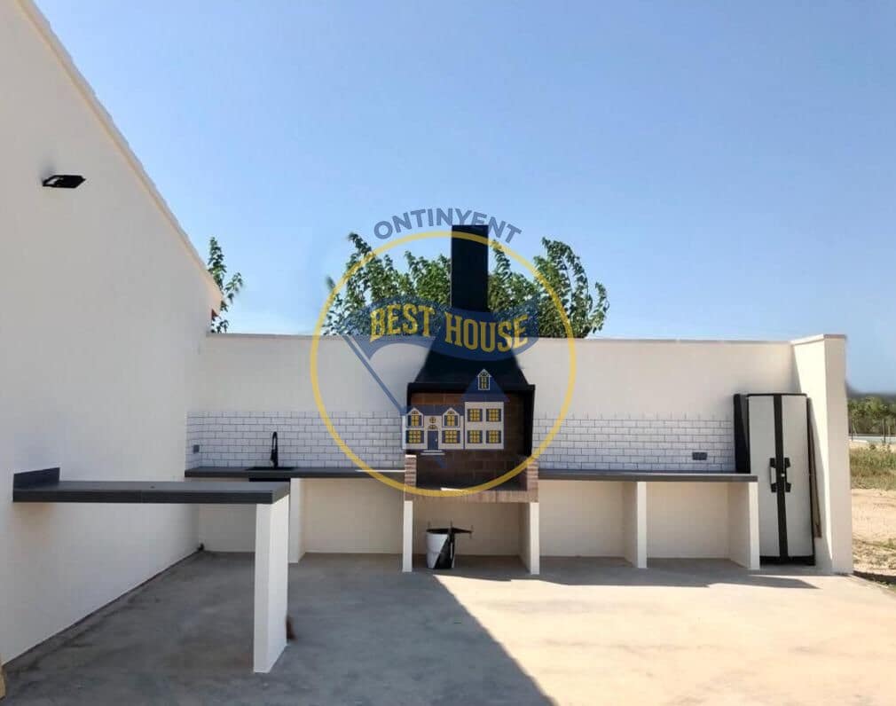 4 soverom Villa til salgs i L'Olleria med svømmebasseng garasje - € 320 000 (Ref: 7560485)