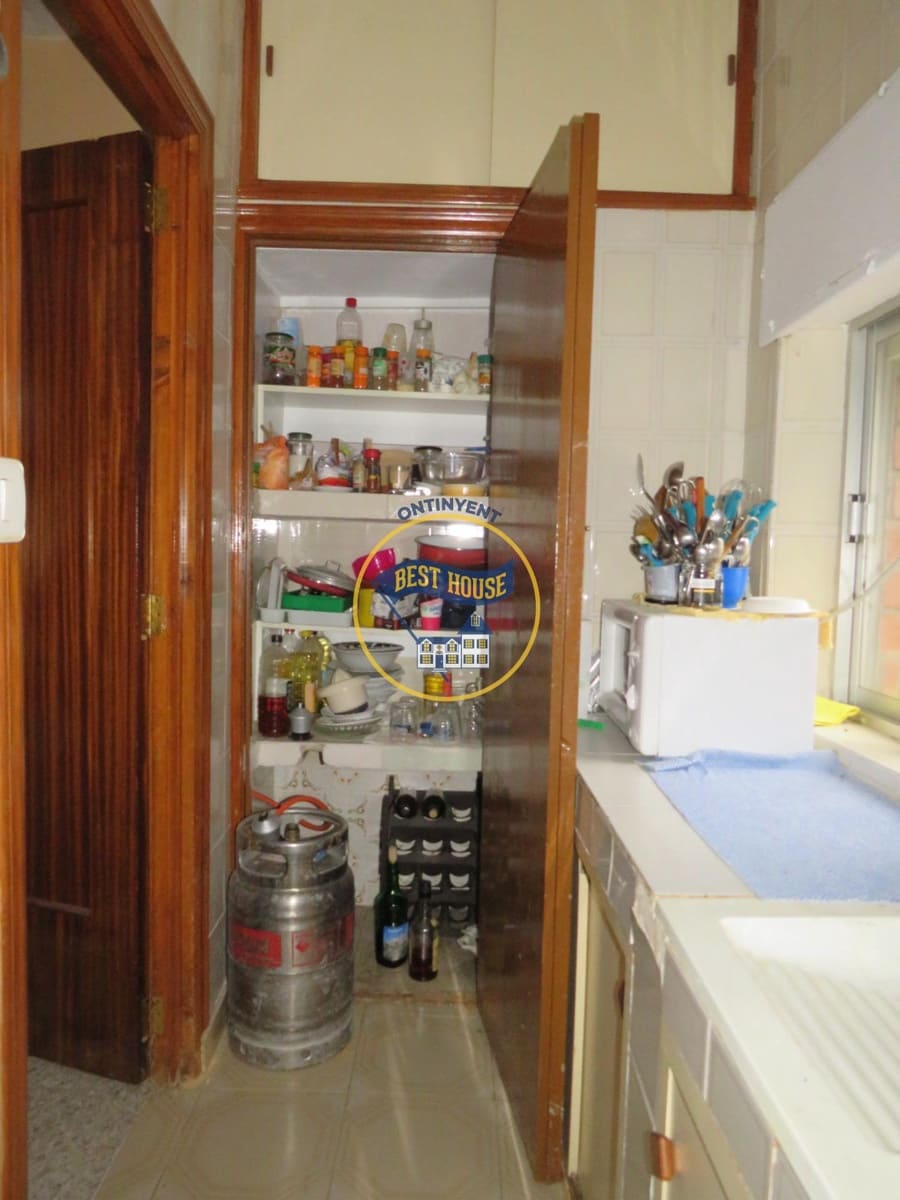 3 soveværelse Villa til salg i Bocairent med garage - € 89.000 (Ref: 7634945)