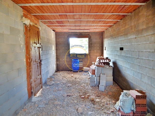 Villa for sale in Banyeres de Mariola - € 73,000 (Ref: 7659873)