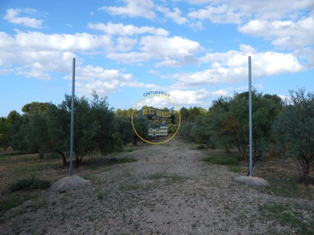 Villa for sale in Banyeres de Mariola - € 73,000 (Ref: 7659873)