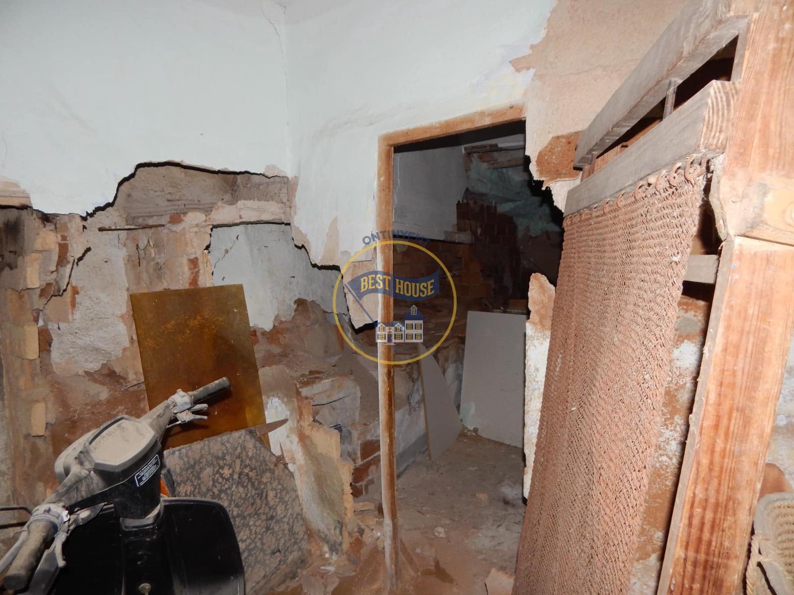 3 soverom Hus til salgs i Agullent - € 35 000 (Ref: 7662266)