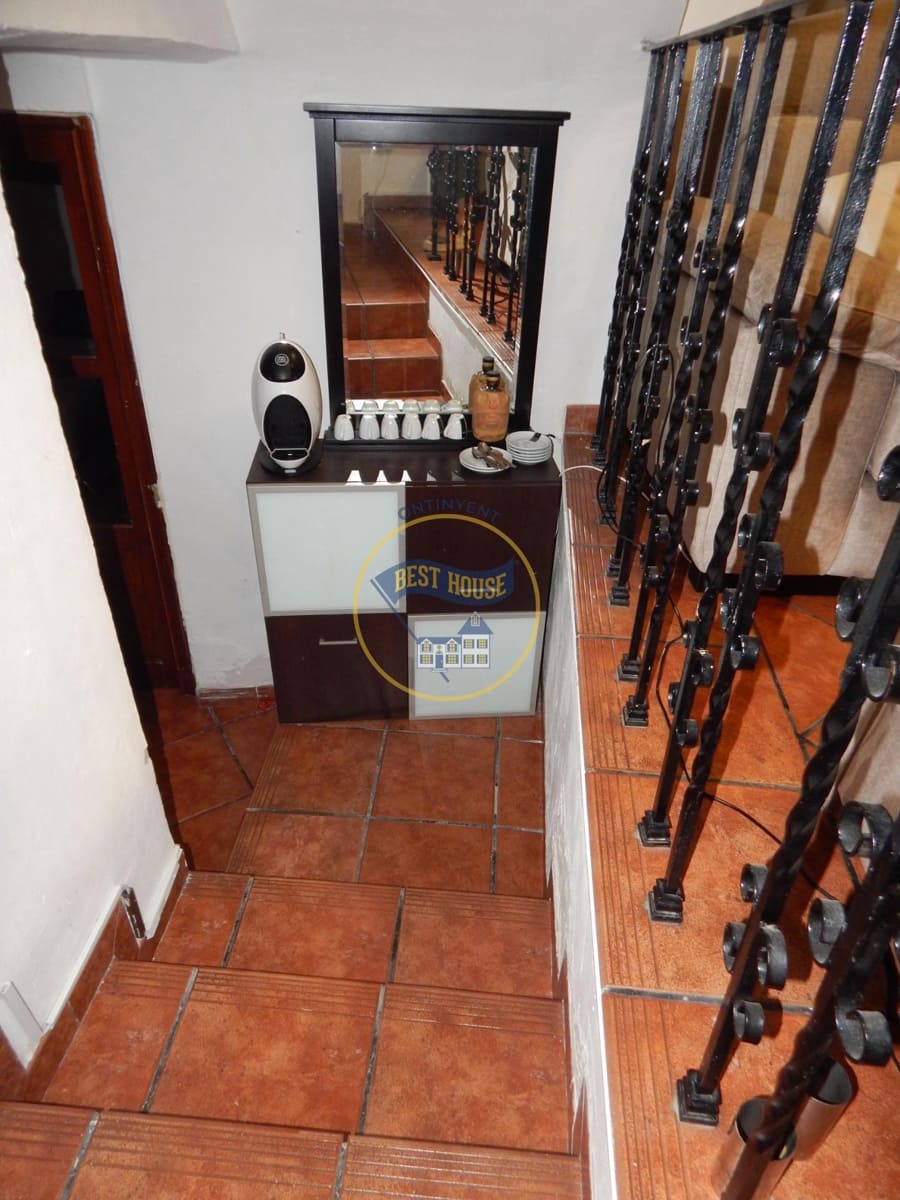 4 soveværelse Byhus til salg i Ontinyent - € 135.000 (Ref: 7766913)