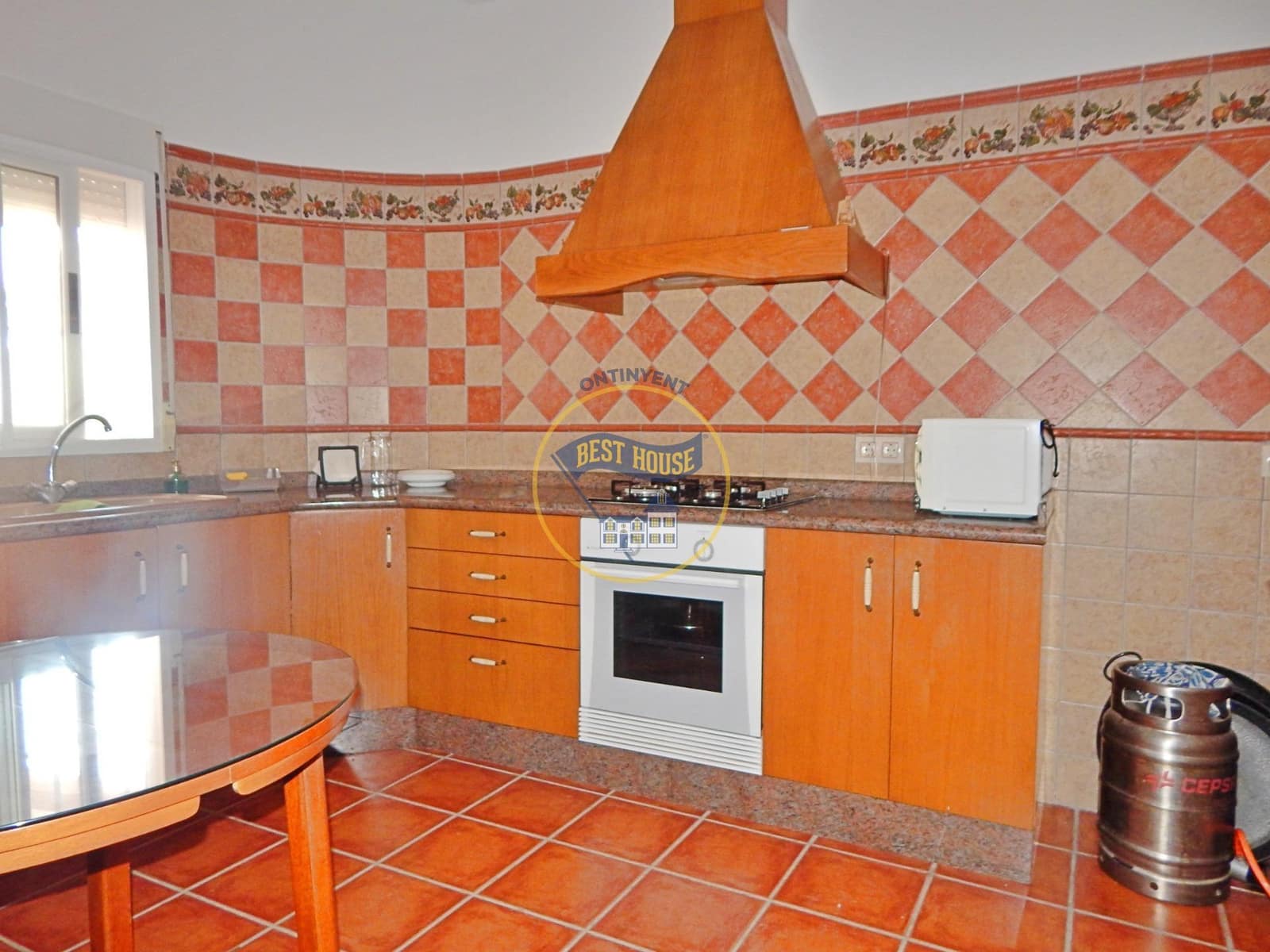 4 bedroom Villa for sale in Llutxent with pool - € 205,000 (Ref: 7790185)