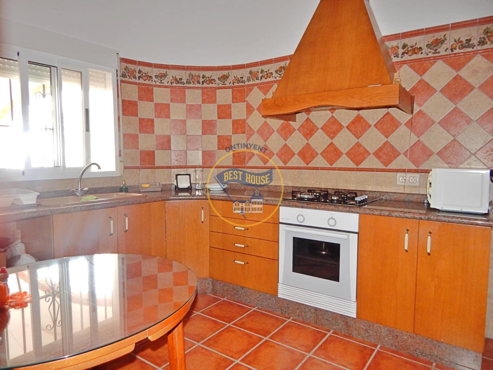 4 bedroom Villa for sale in Llutxent with pool - € 205,000 (Ref: 7790185)