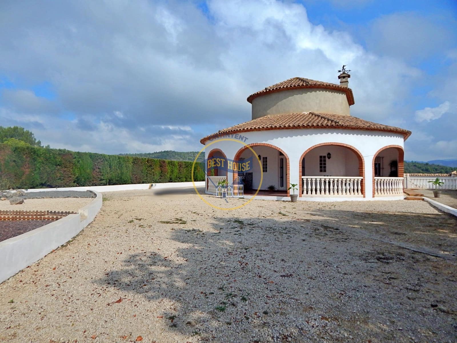 4 bedroom Villa for sale in Llutxent with pool - € 205,000 (Ref: 7790185)
