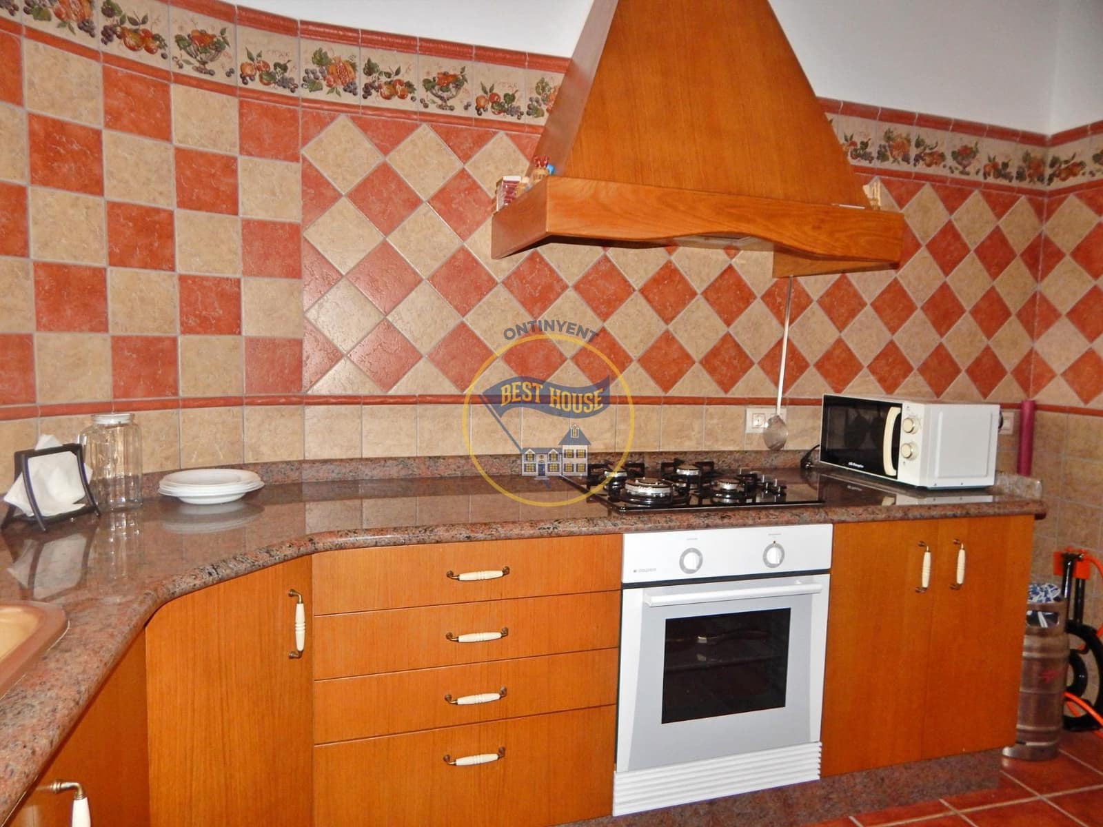 4 bedroom Villa for sale in Llutxent with pool - € 205,000 (Ref: 7790185)