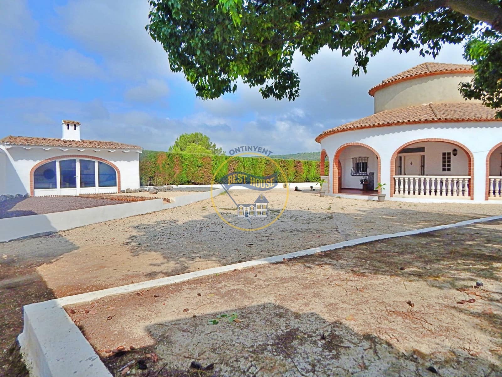 4 bedroom Villa for sale in Llutxent with pool - € 205,000 (Ref: 7790185)