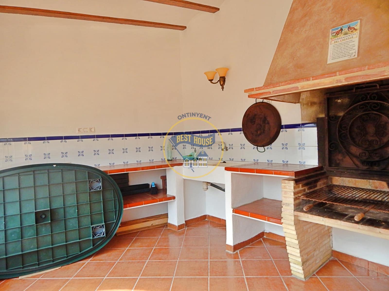 4 bedroom Villa for sale in Llutxent with pool - € 205,000 (Ref: 7790185)