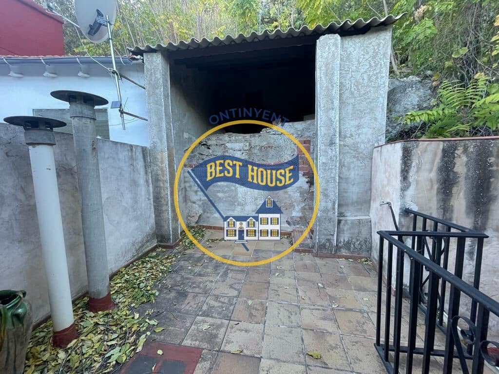 5 soveværelse Byhus til salg i Cocentaina - € 80.000 (Ref: 7894569)