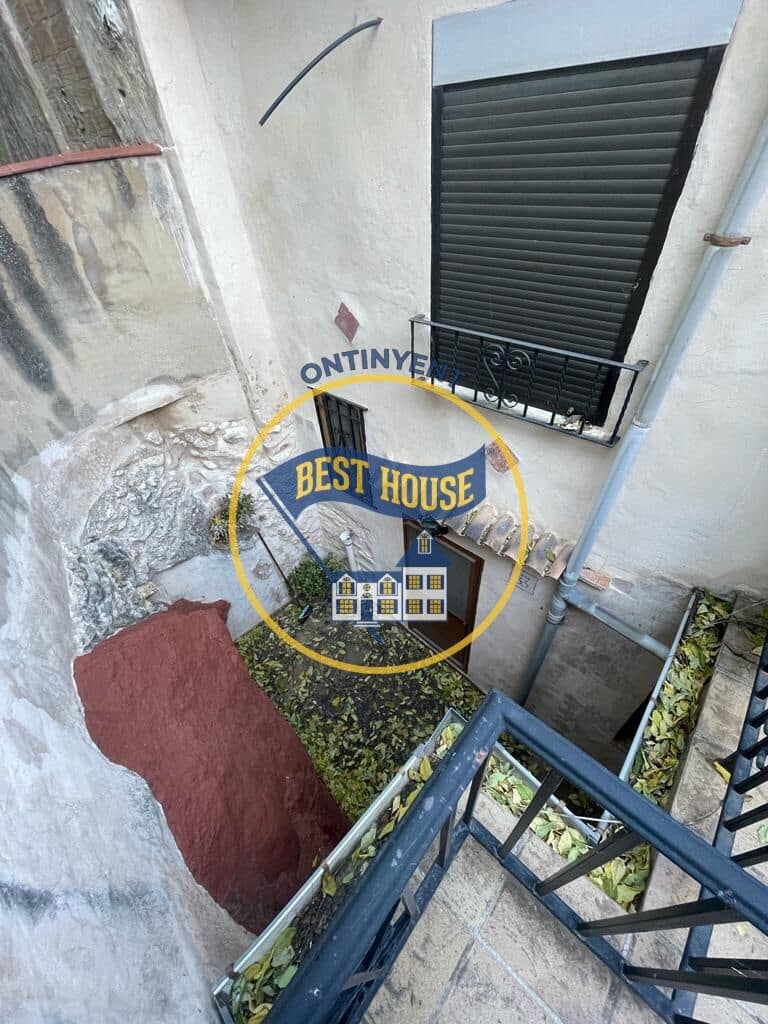 5 soveværelse Byhus til salg i Cocentaina - € 80.000 (Ref: 7894569)