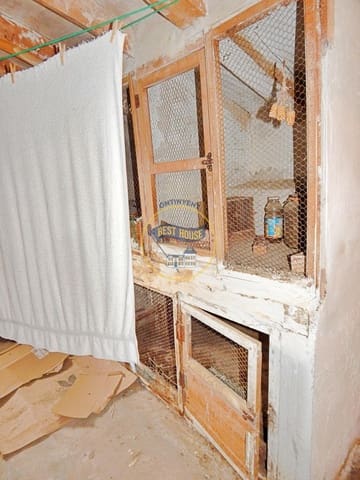 4 soveværelse Byhus til salg i Agres - € 65.000 (Ref: 7937079)