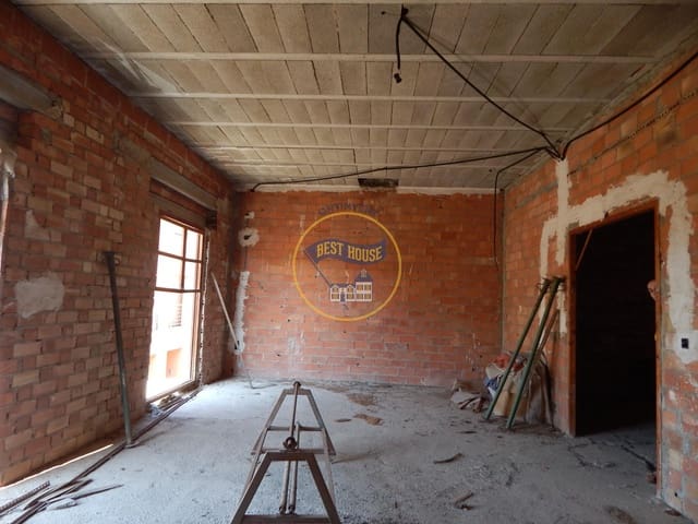 5 quarto Casa em Banda para venda em Aielo de Malferit com garagem - 110 000 € (Ref: 7971826)