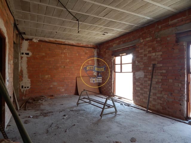 5 quarto Casa em Banda para venda em Aielo de Malferit com garagem - 110 000 € (Ref: 7971826)