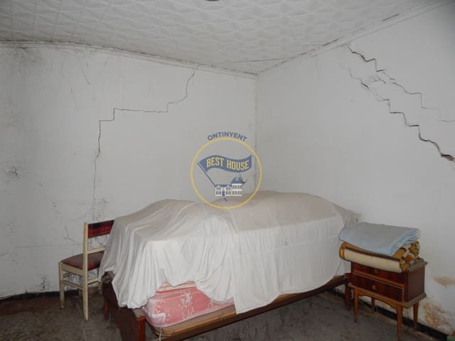 10 bedroom Apartment for sale in Cocentaina - € 95,000 (Ref: 8117805)