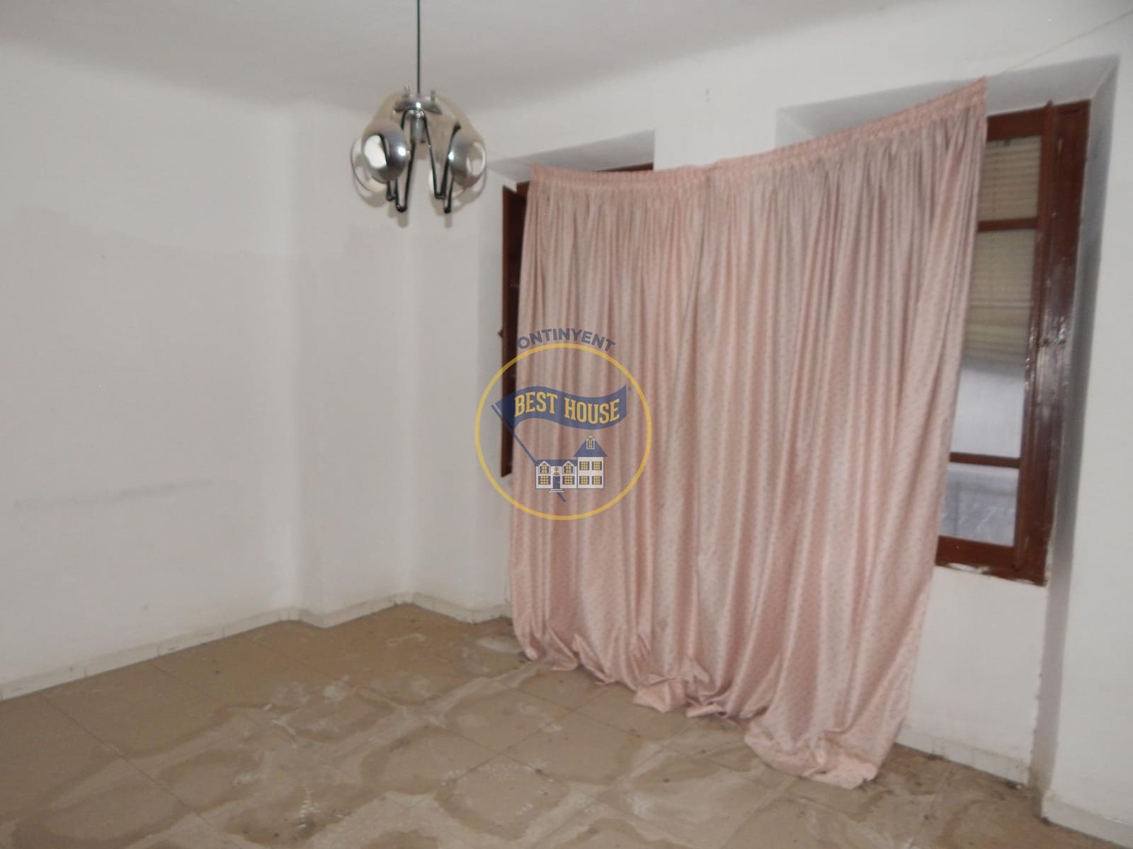 10 bedroom Apartment for sale in Cocentaina - € 95,000 (Ref: 8117805)