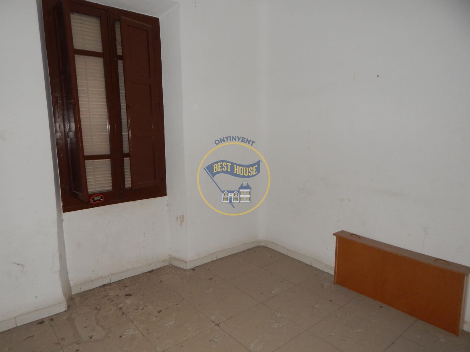 10 bedroom Apartment for sale in Cocentaina - € 95,000 (Ref: 8117805)