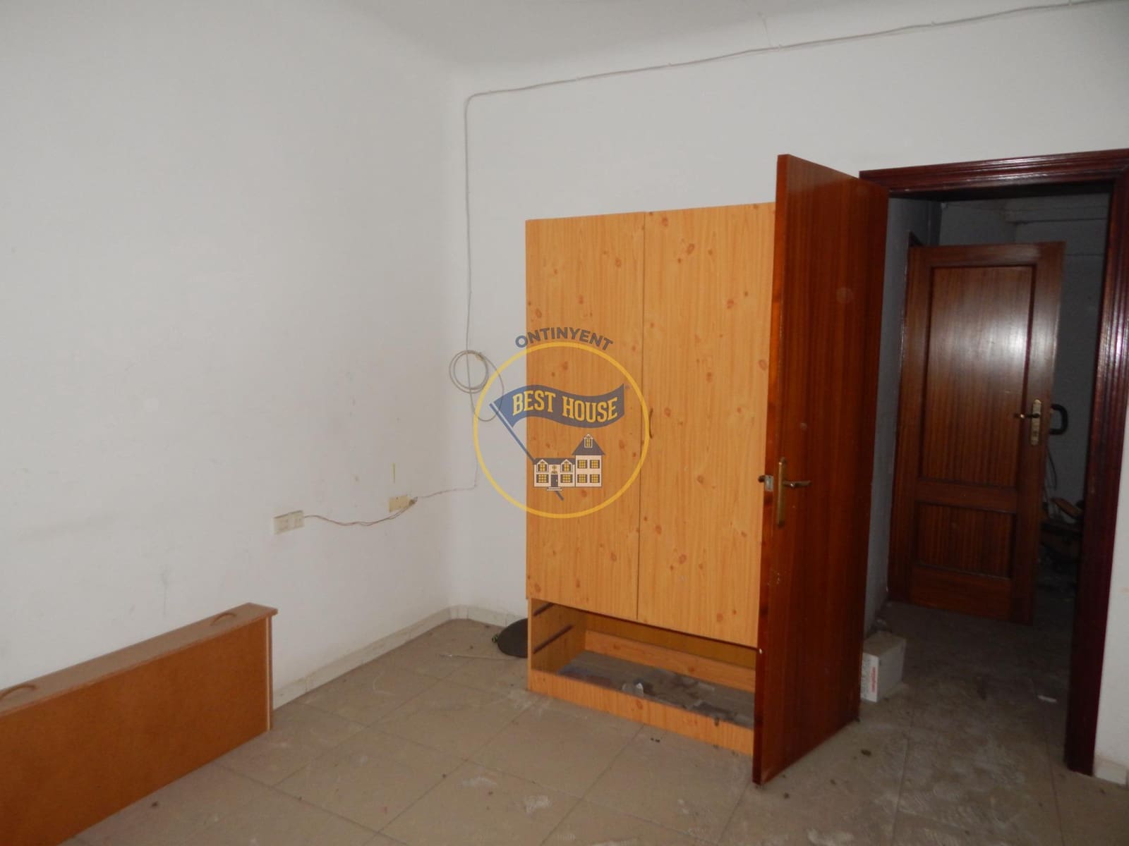 10 bedroom Apartment for sale in Cocentaina - € 95,000 (Ref: 8117805)