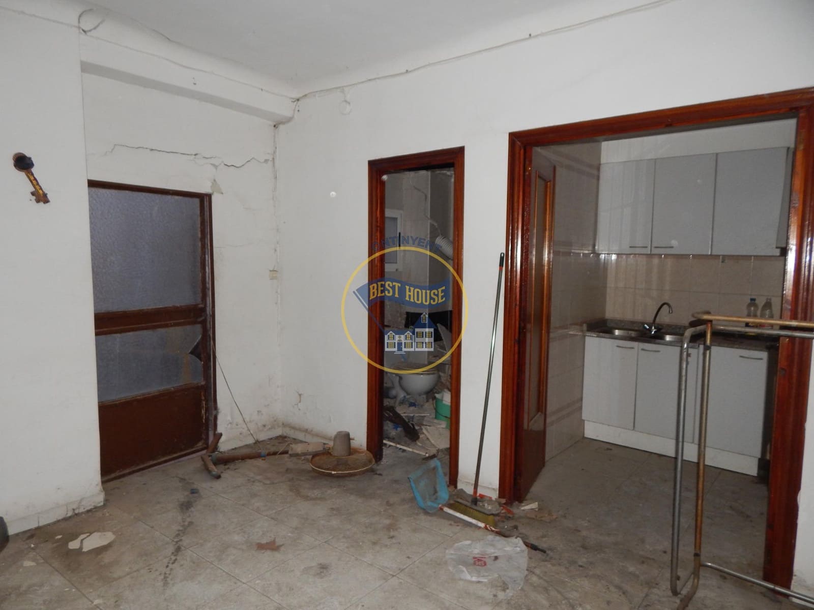 10 bedroom Apartment for sale in Cocentaina - € 95,000 (Ref: 8117805)