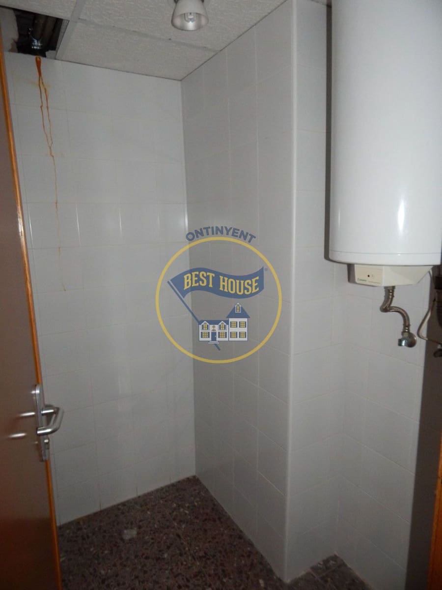 Commercieel te koop in Ontinyent - € 250.000 (Ref: 8117828)