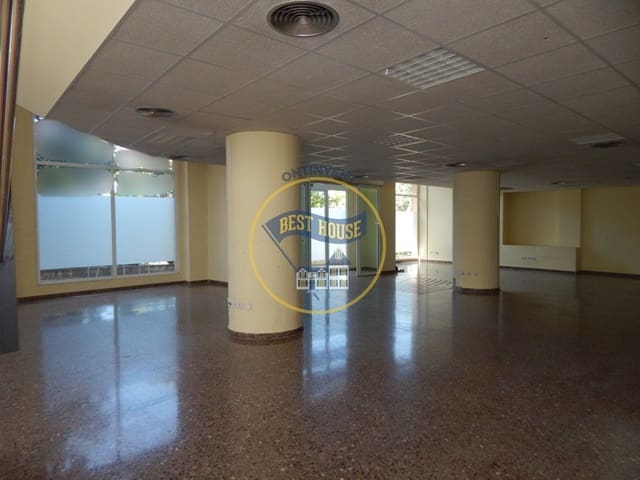 Commercieel te koop in Ontinyent - € 250.000 (Ref: 8117828)