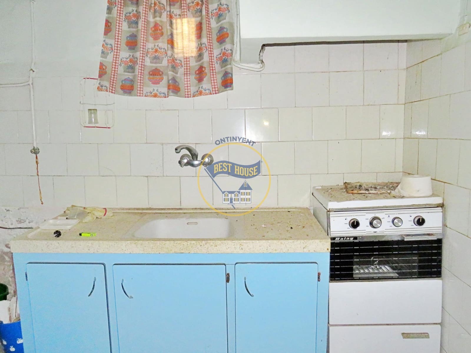 8 soveværelse Byhus til salg i Banyeres de Mariola - € 49.000 (Ref: 8117838)