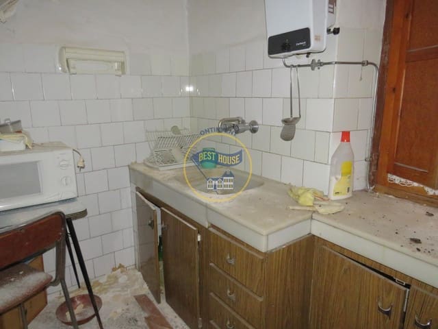 8 soveværelse Byhus til salg i Banyeres de Mariola - € 49.000 (Ref: 8117838)