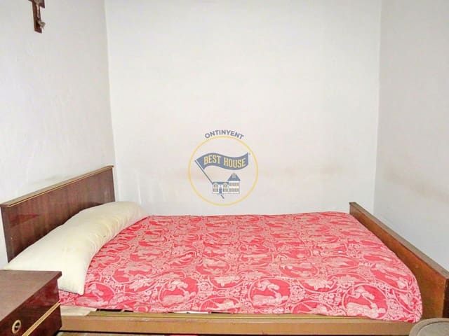 8 soveværelse Byhus til salg i Banyeres de Mariola - € 49.000 (Ref: 8117838)