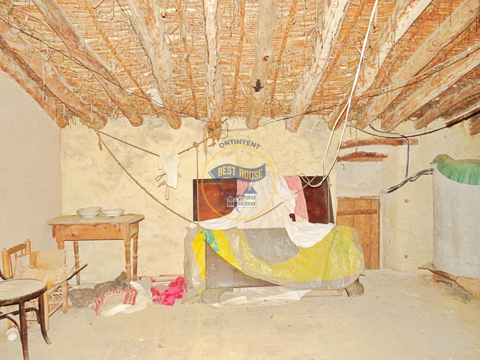 8 soveværelse Byhus til salg i Banyeres de Mariola - € 49.000 (Ref: 8117838)