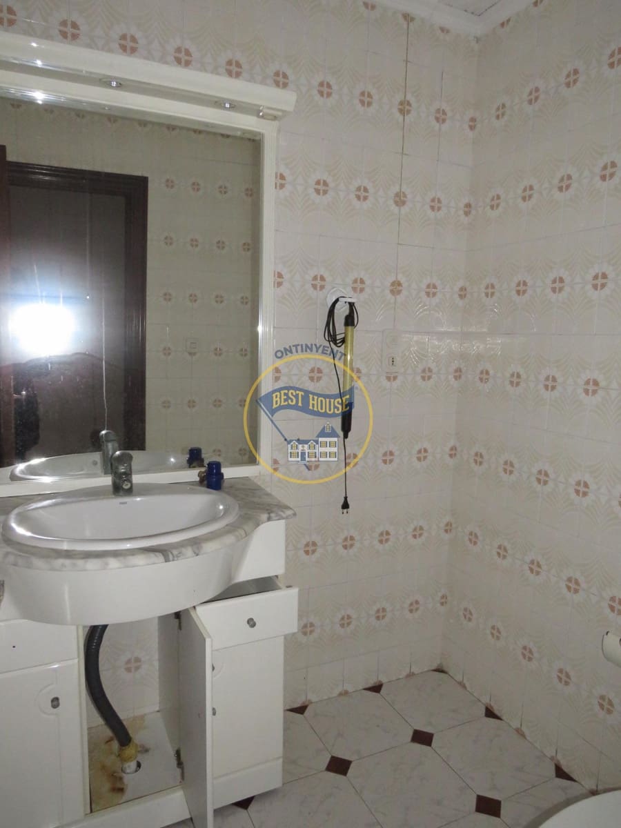 3 slaapkamer Flat te koop in L'Olleria - € 75.000 (Ref: 8117842)