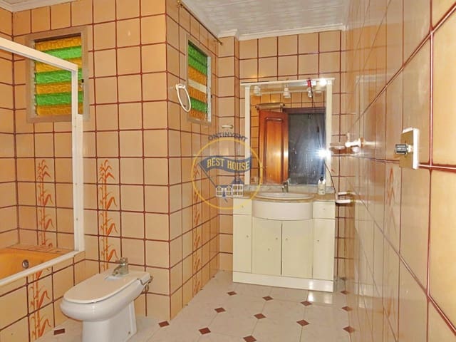 3 slaapkamer Flat te koop in L'Olleria - € 75.000 (Ref: 8117842)