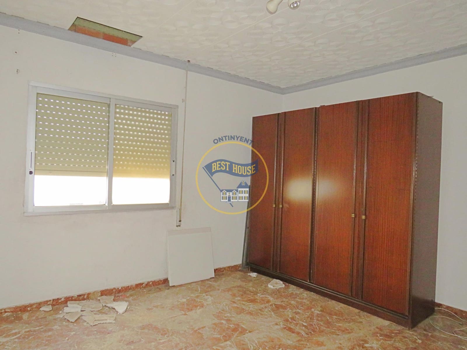 3 slaapkamer Flat te koop in L'Olleria - € 75.000 (Ref: 8117842)