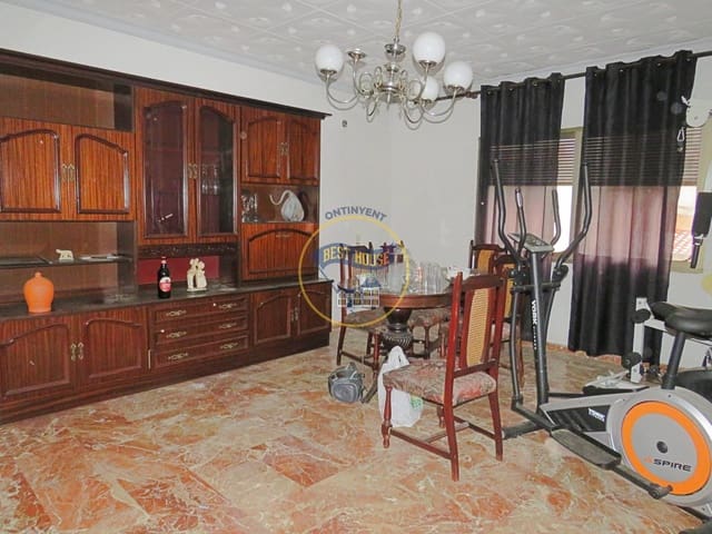 3 slaapkamer Flat te koop in L'Olleria - € 75.000 (Ref: 8117842)