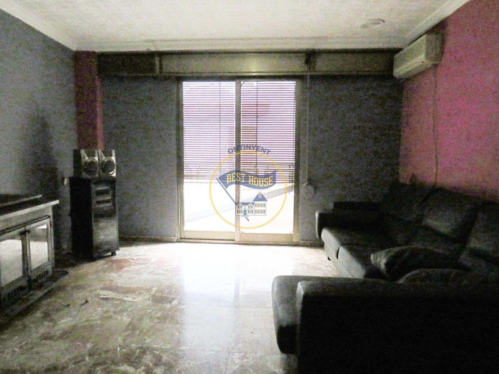 3 slaapkamer Flat te koop in L'Olleria - € 75.000 (Ref: 8117842)