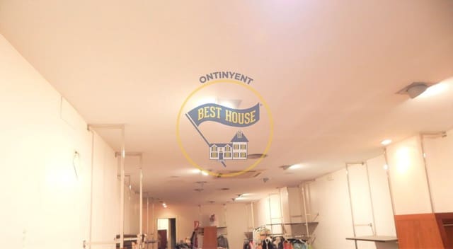 Commercial for sale in Ontinyent - € 80,000 (Ref: 8117859)