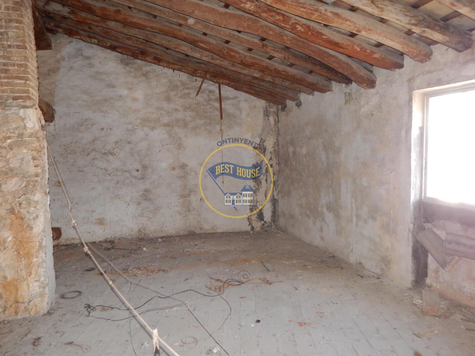 5 soveværelse Byhus til salg i Bocairent - € 45.000 (Ref: 8117866)