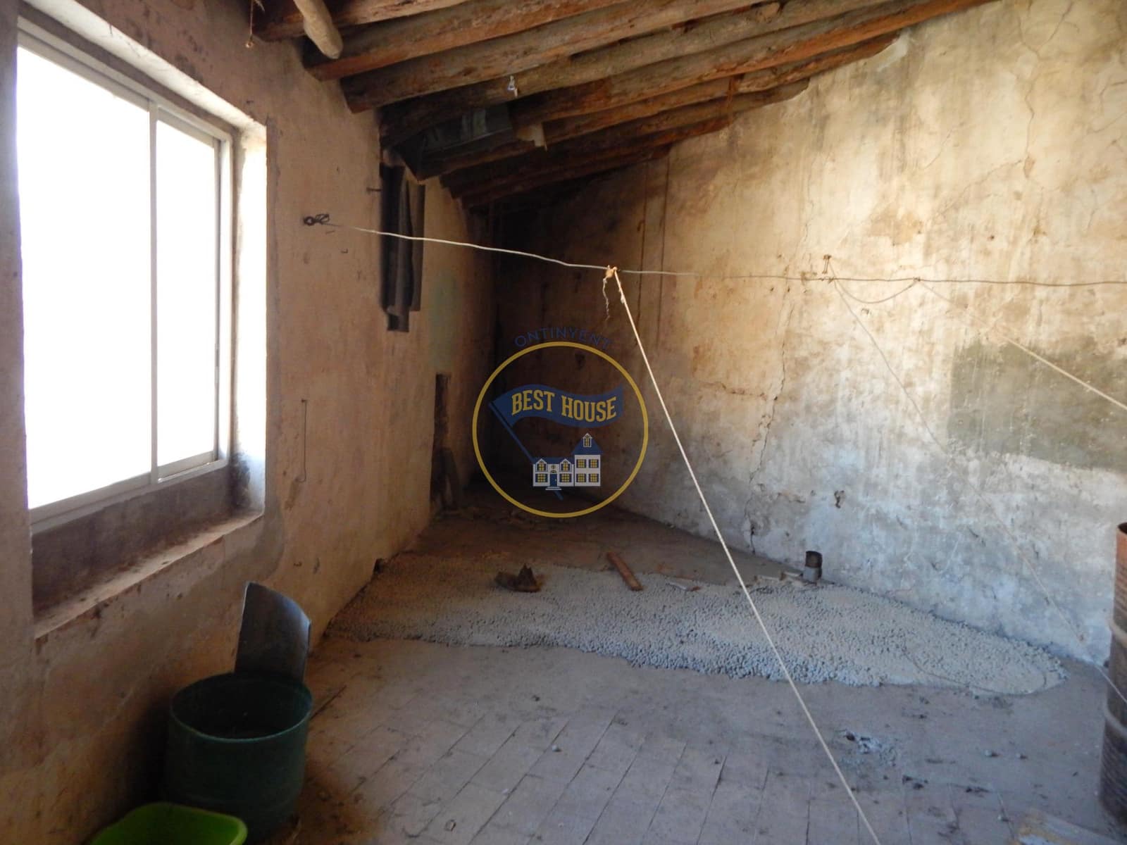 5 soveværelse Byhus til salg i Bocairent - € 45.000 (Ref: 8117866)