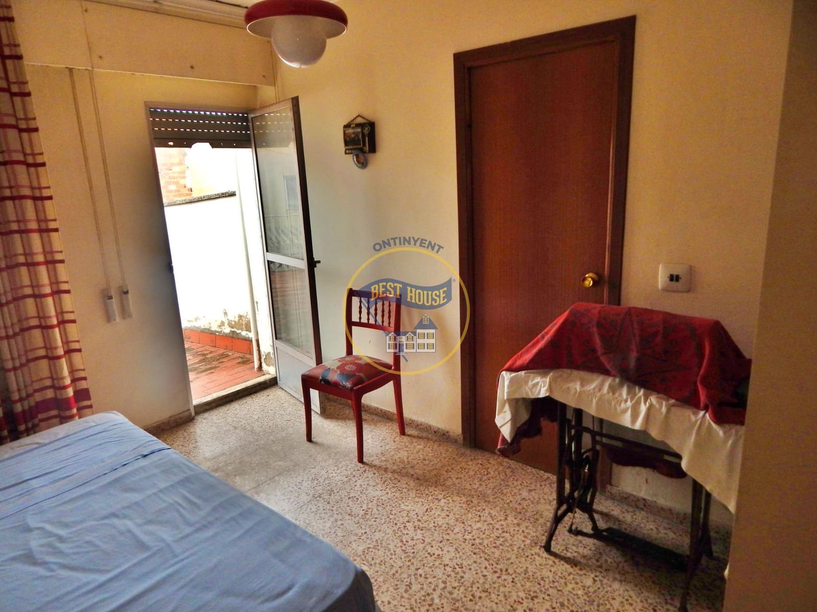 6 soverom Hus til salgs i Albaida med garasje - € 99 000 (Ref: 8117883)