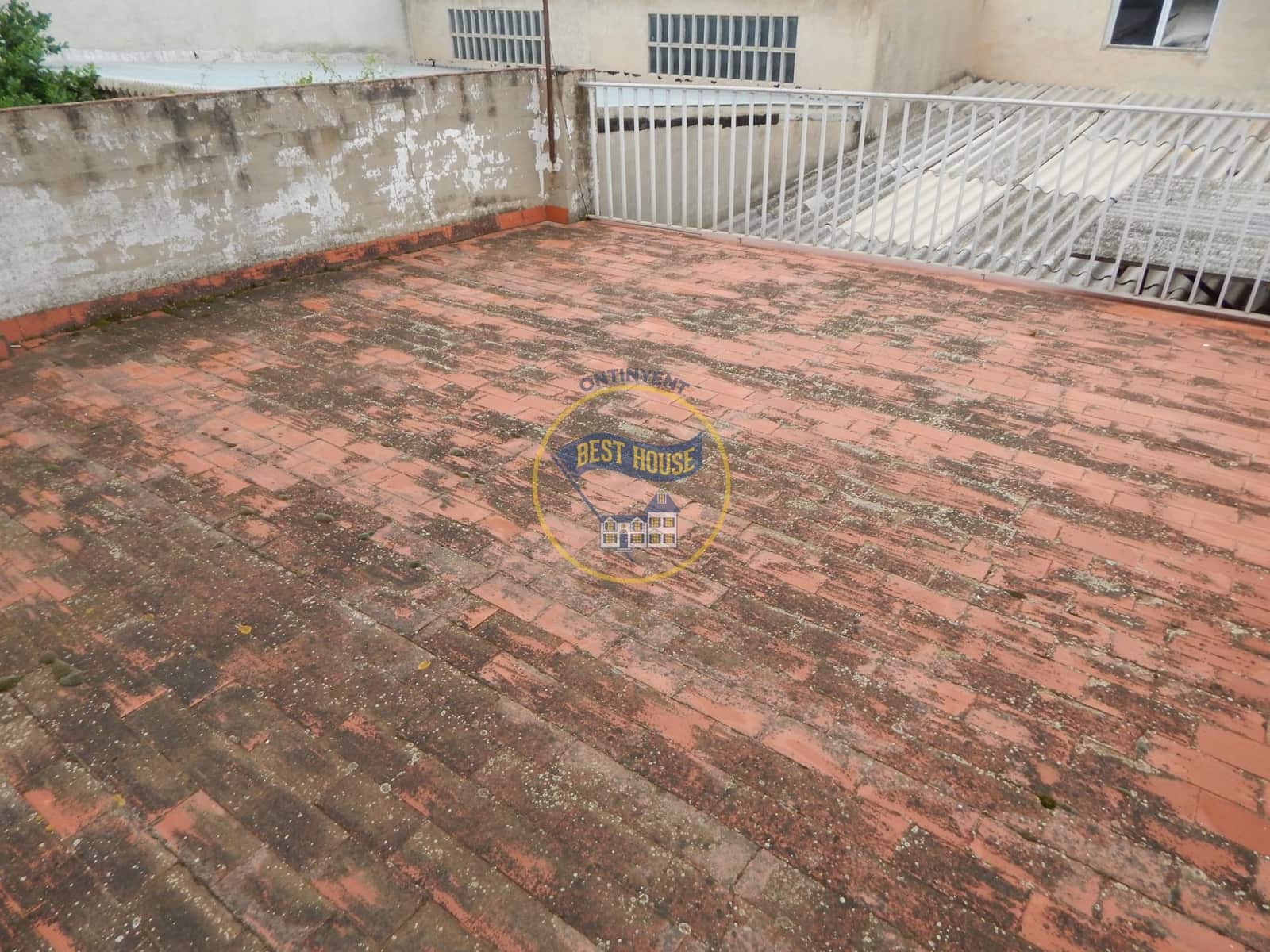 6 soverom Hus til salgs i Albaida med garasje - € 99 000 (Ref: 8117883)