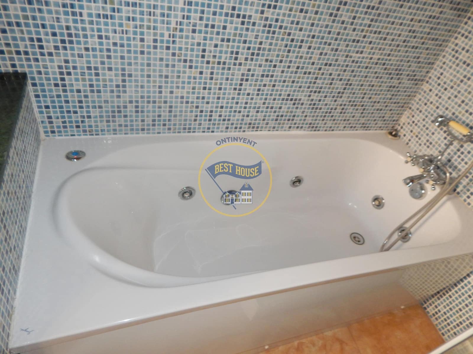 5 soveværelse Byhus til salg i Palomar med swimmingpool - € 249.000 (Ref: 8117906)